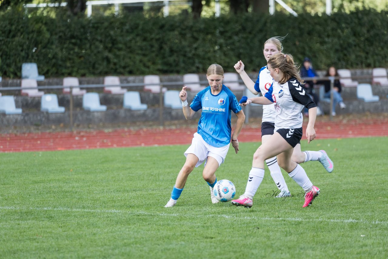 Bild 207 - wBJ VfL Pinneberg - Germania Schnelsen : Ergebnis: 15:1